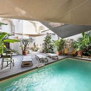 4* מלון Porta Di Castro Boutique & Pool
